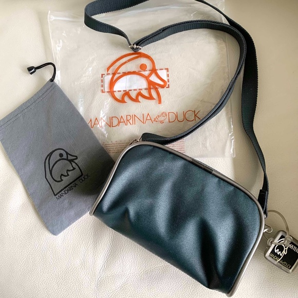 NWT - Mandarina Duck Nylon Grey shoulder bag - Picture 2 of 7